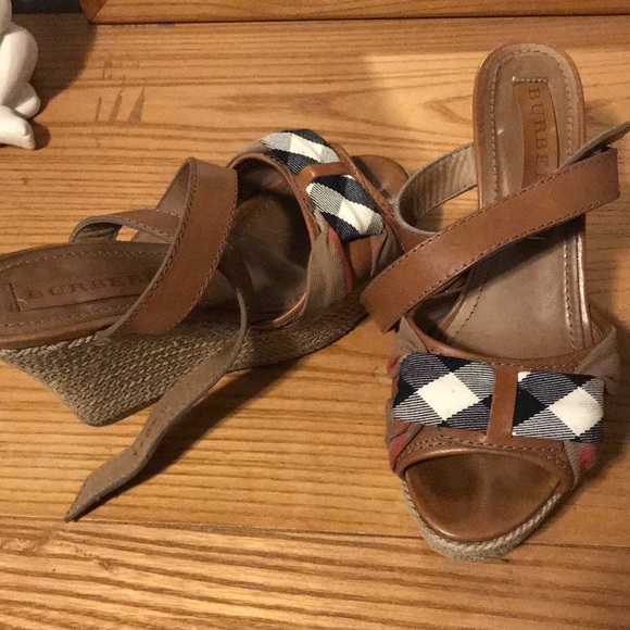 Burberry wedge - Picture 1 of 4